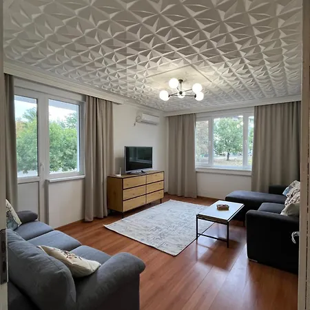 Tzankov アパート *